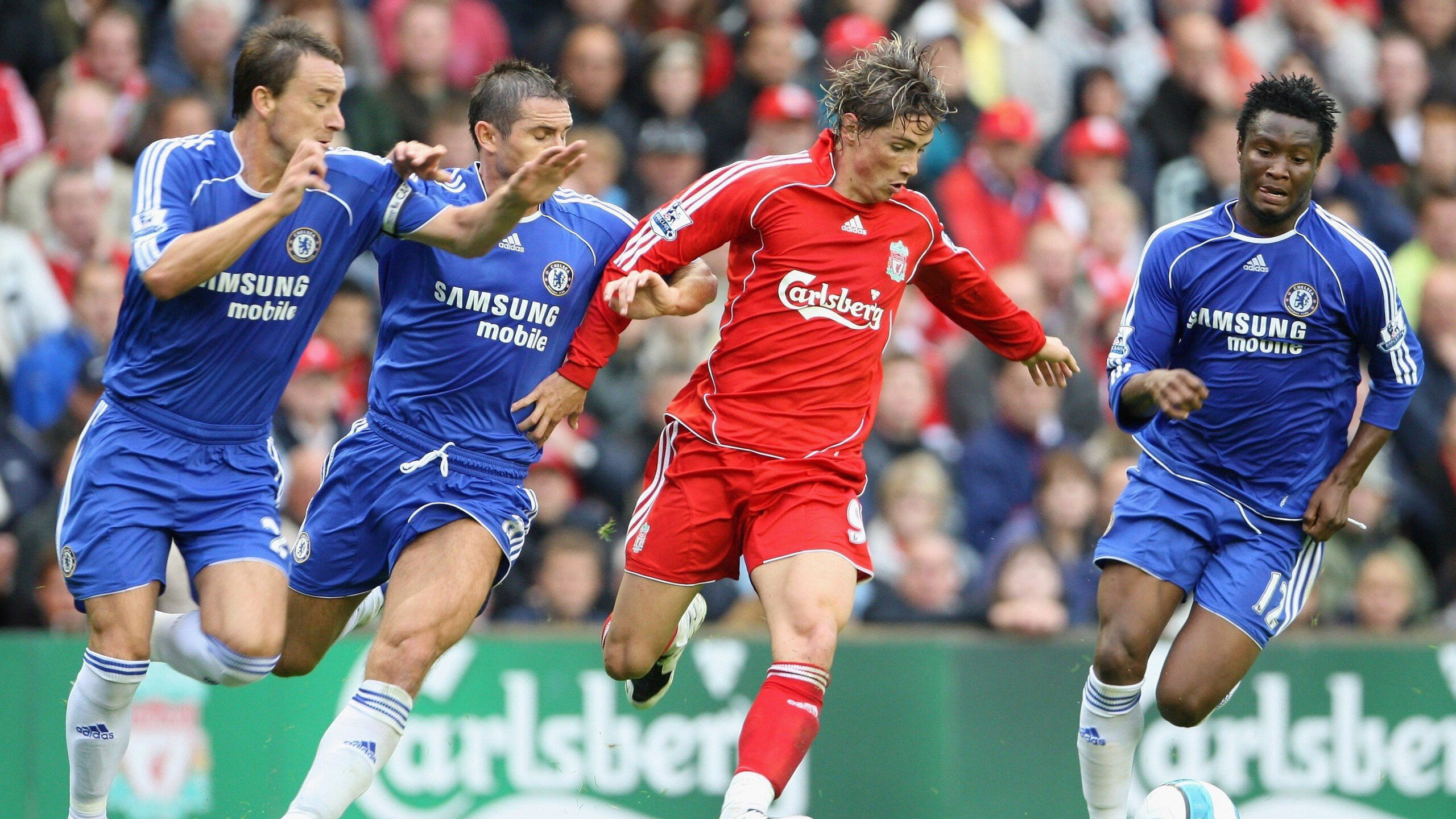 绿色环保足球场馆成为新宠,行业规模不断扩大,足球场绿地